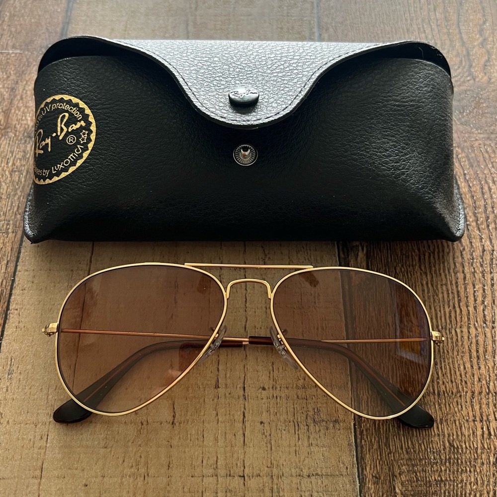 Brown and Gold Ray-Ban aviators! Worn once
